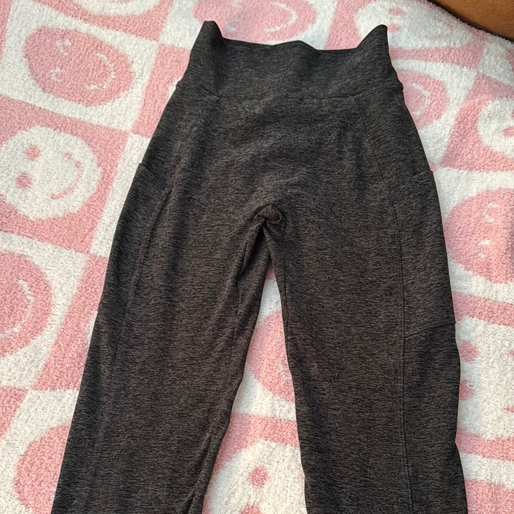 Bombshell High-Waisted Scrunch Leggings w/ Pockets